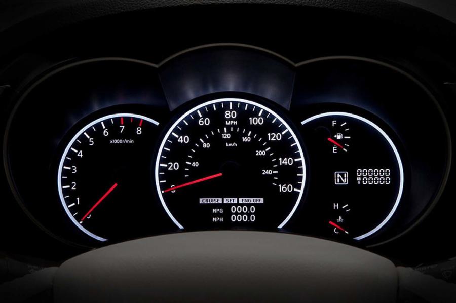 Nissan Quest 2011 года  (фото 29 из 32)